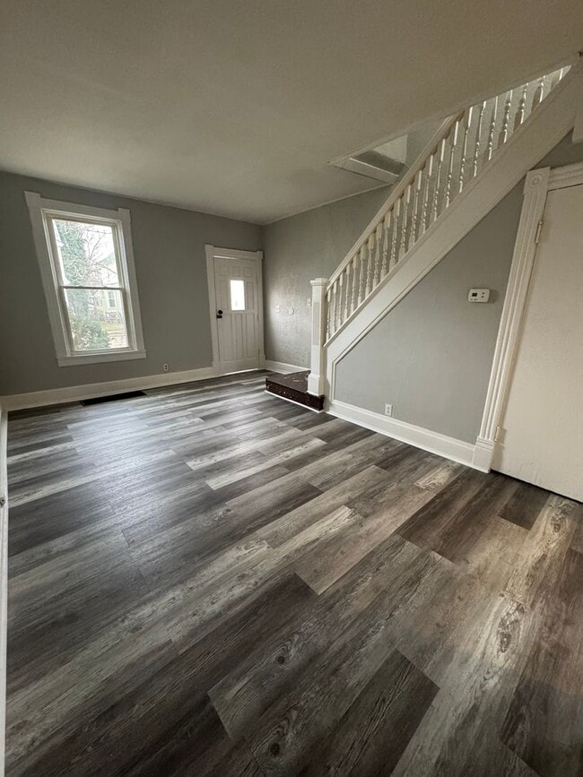 Photo - 721 Ross Ave Unidad A