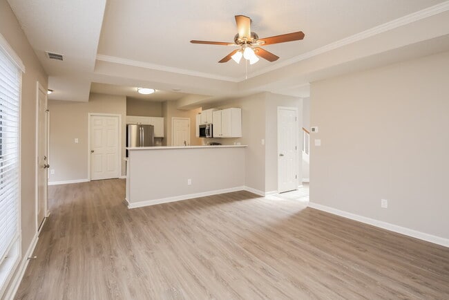 Photo - 802 Pinder Point Ct