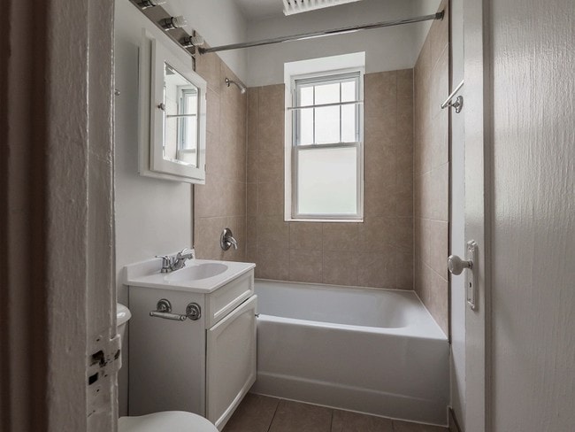 Photo - Berteau Manor