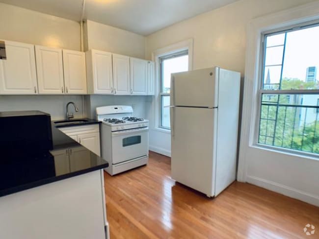 Building Photo - 725 Garden St Unit #4 Rental
