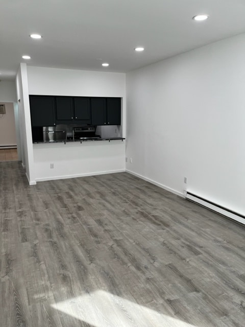 Building Photo - 303 Hudson Ave Unit 2 Rental