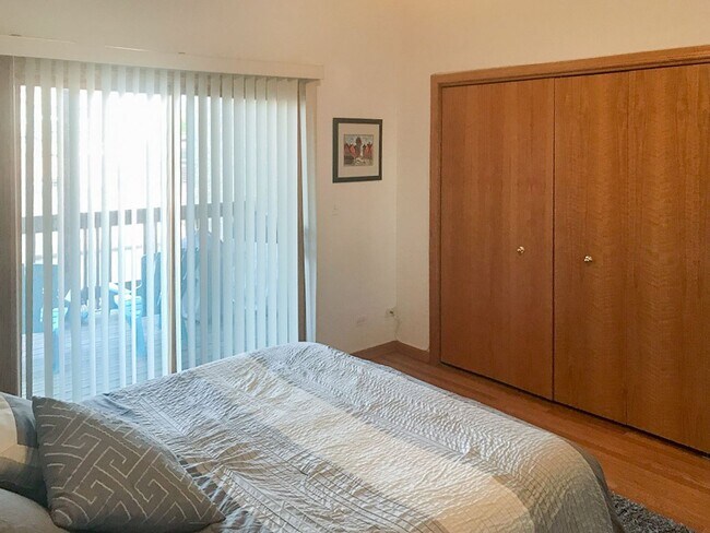 Photo - 2717 N Wayne Ave Unit 2N