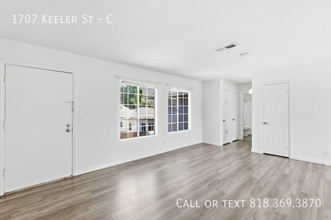 Building Photo - 1707 Keeler St Unit C