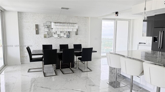 Photo - 19707 Turnberry Way Unit 18K