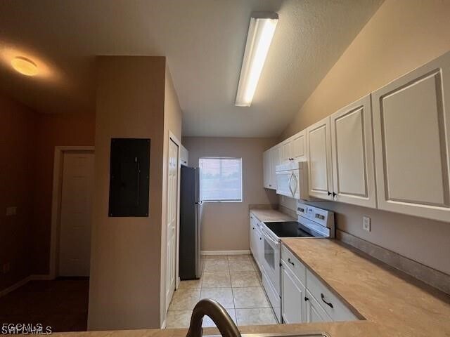 Building Photo - 1111 Diplomat Pkwy E Rental