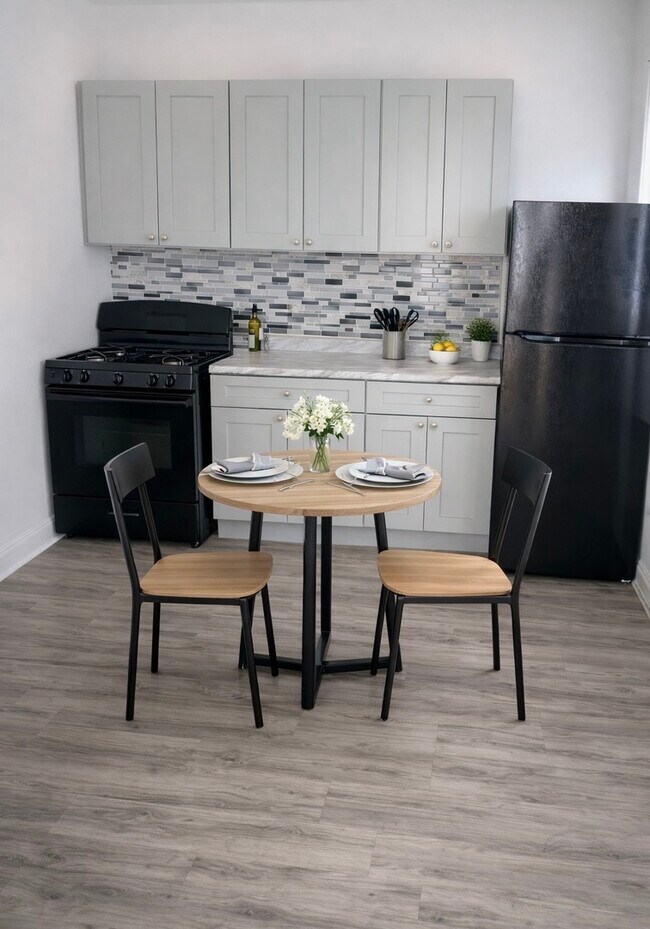 Photo - 1724 E 70th St Unit 2