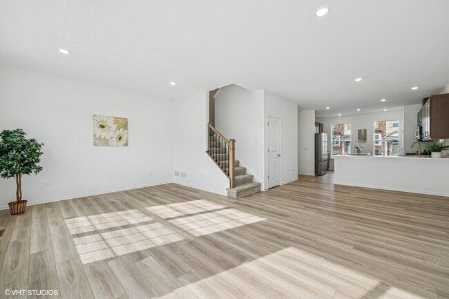 Photo - 1204 Neubauer Circle