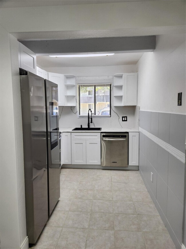 Building Photo - 1005 S Flagler Ave Unit 812