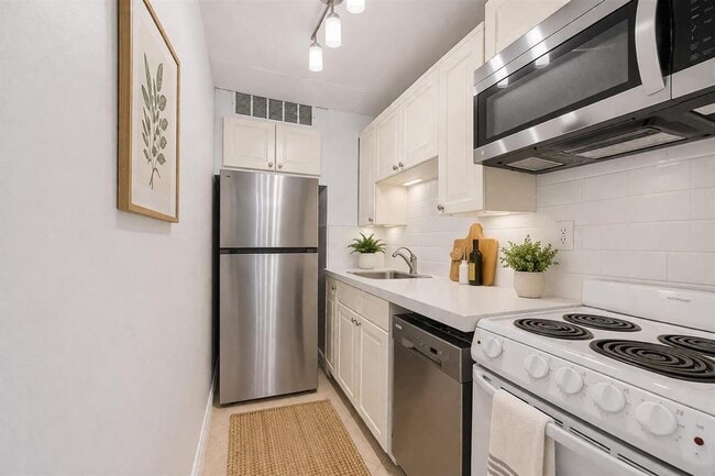 Photo - 815 Middle River Dr Unidad 115