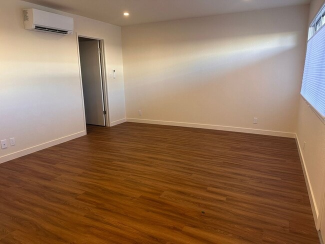 Photo - 3285-3285 Beard Rd Unit 3271 Beard Road #3283