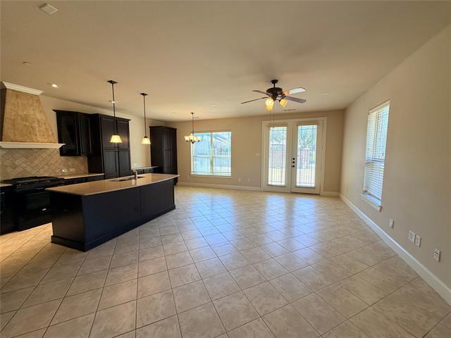 950 Brook Forest Ln