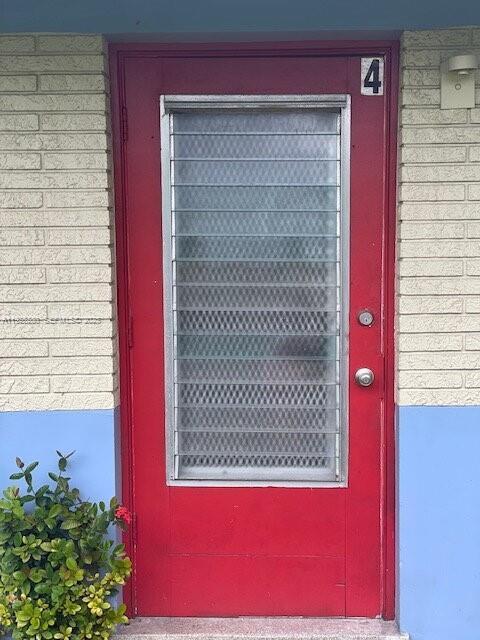 Photo - 330 SW 19th St Unit 4