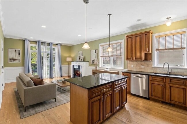 Photo - 7246 N Oakley Ave