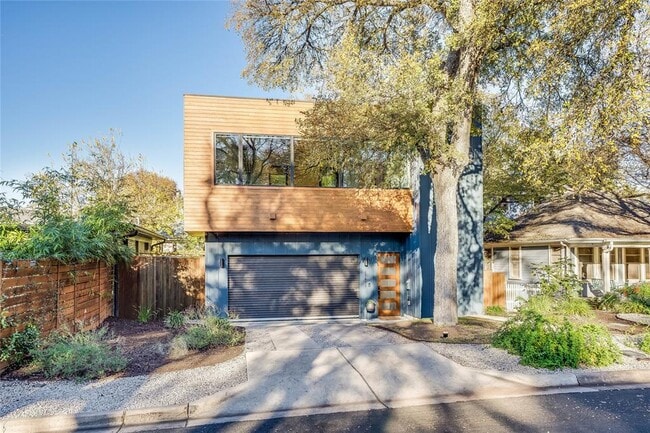 Photo - 2112 Montclaire St Condo Unit B