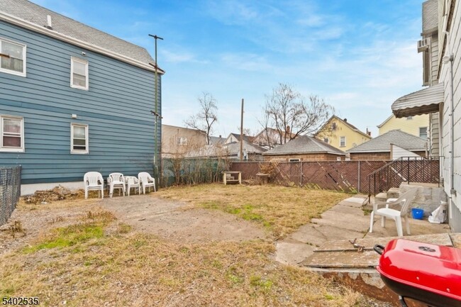 Photo - 56 Yereance Ave