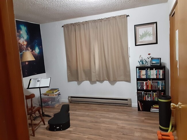 bedroom - 25859 Madrone Dr Unit A