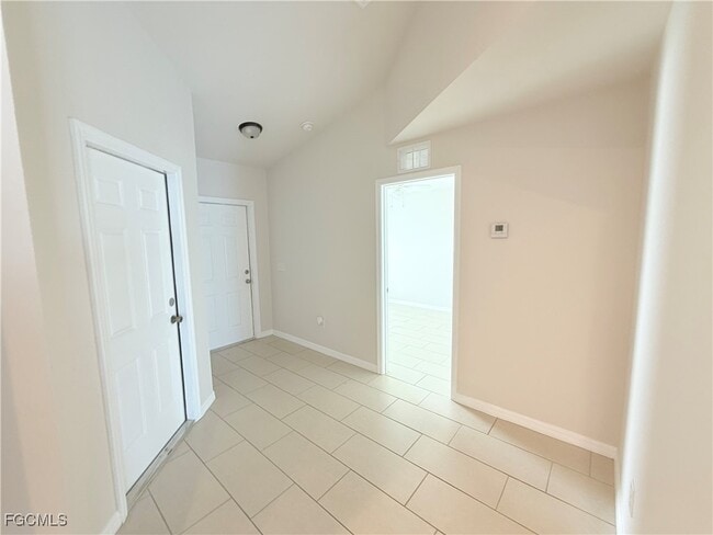 Building Photo - 1405 Nelson Rd N Rental