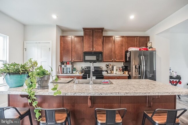 Photo - 28 Sparrow Cir