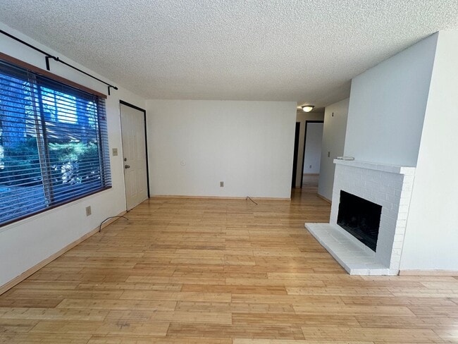 Photo - JH1500 -A* Unidad 3337 SE 9th Ave