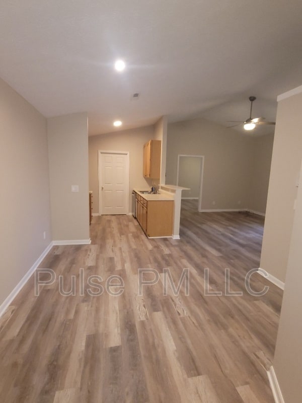 Photo - 2990 Sequoia Dr