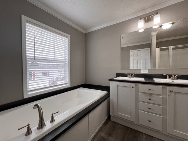 Photo - 258 Field Pine Dr