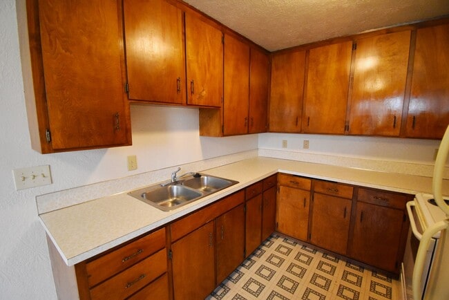 Photo - 940 W Vine St Unit 940 W. Vine St. #2