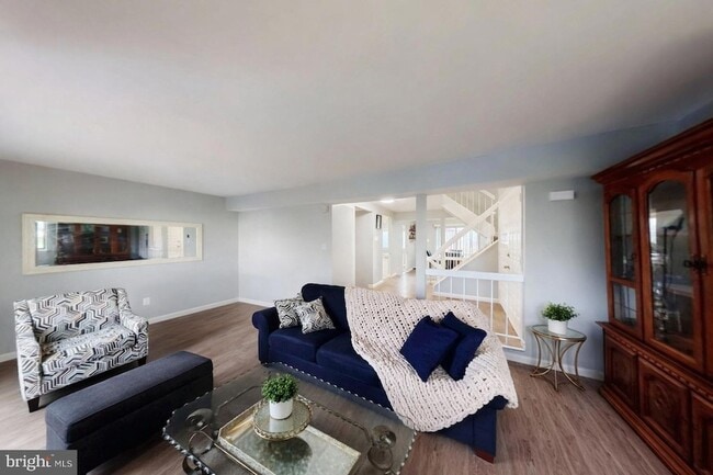 Photo - 18428 Point Seneca Pl