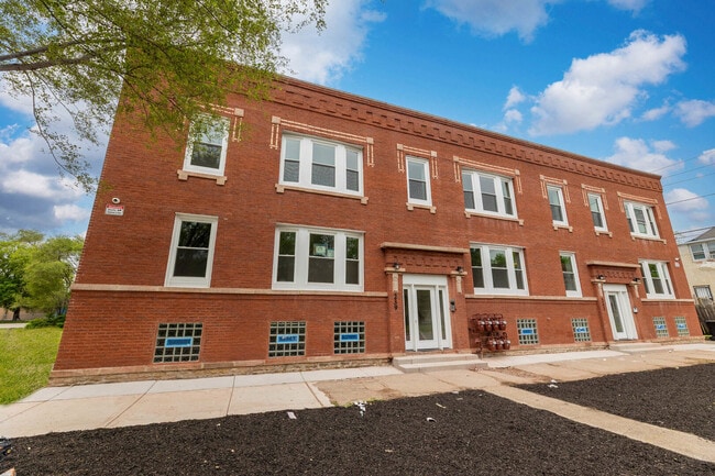 Photo - 243 W 74th St Unit 2