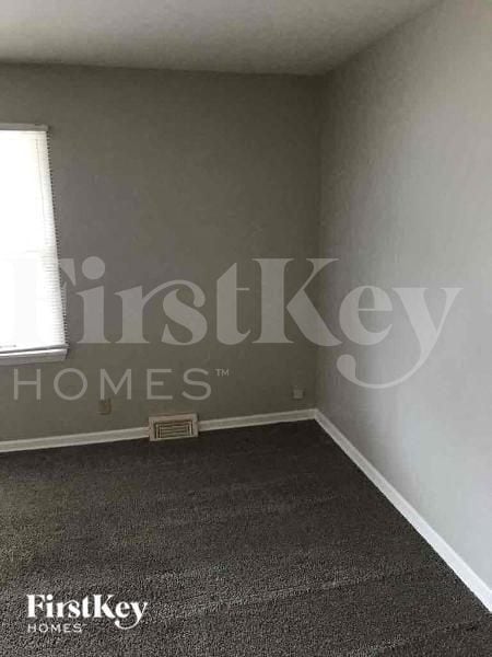 Photo - 711 N Evanslawn Ave