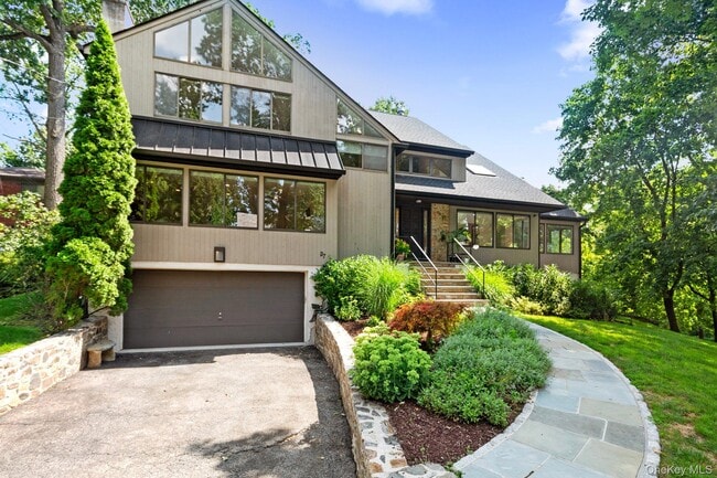 27 Stone Cabin Rd
