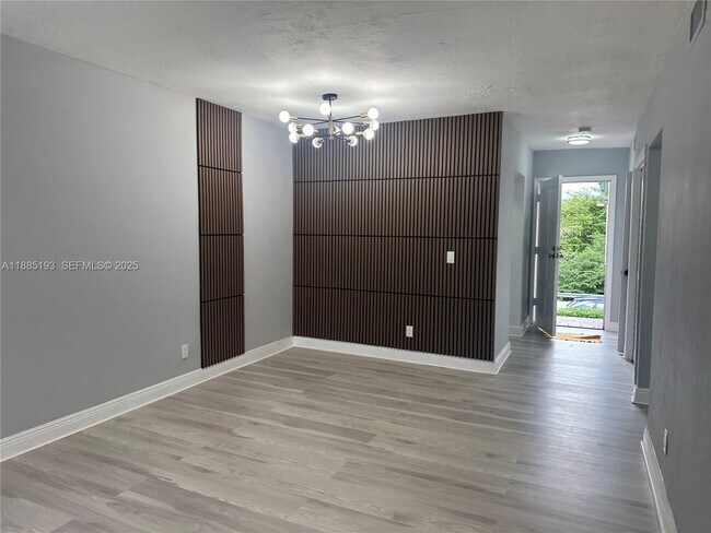 Photo - 13984 NE 2nd Ct Unit 3-2-3