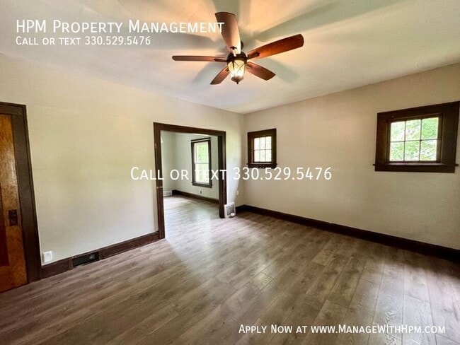 Photo - 304 Chicago Pl NW