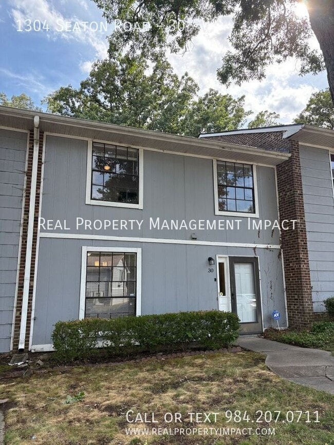 Photo - 1304 Seaton Rd