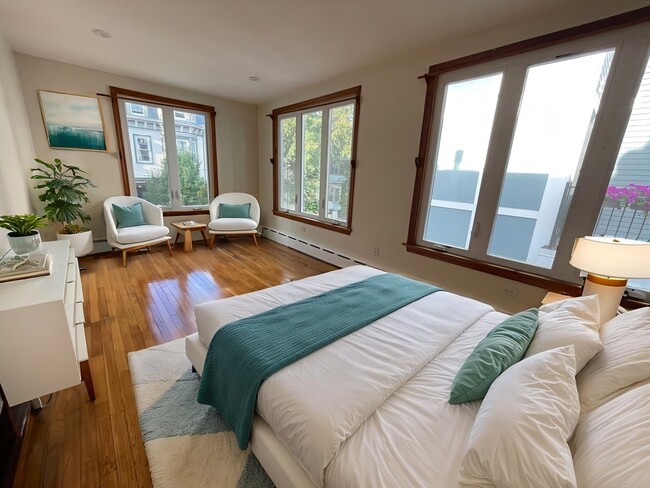 Photo - 338 K St Unit 1