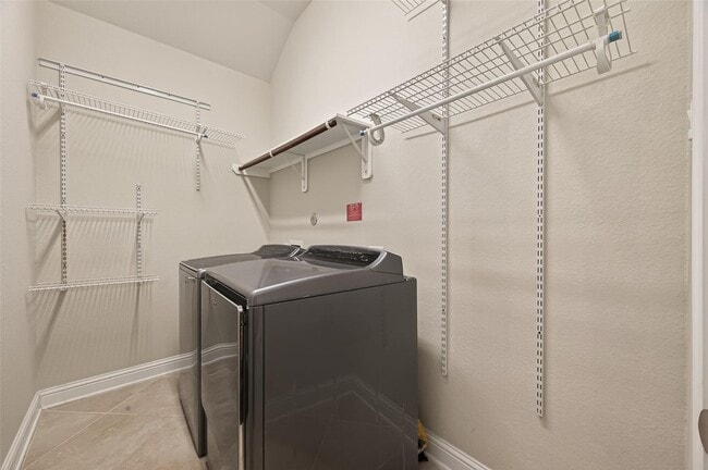 Photo - 107 Angel Hollow Ln