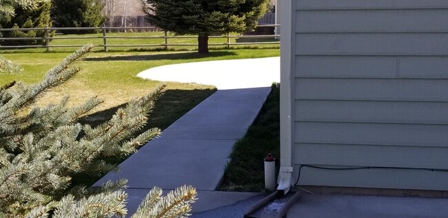 Photo - 341 Valley Grove Dr