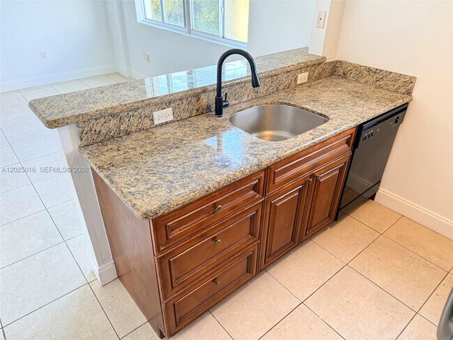 Photo - 400 SW 2nd St Unit 201