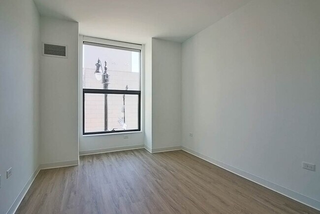 Photo - 817 W Van Buren St Unit 509