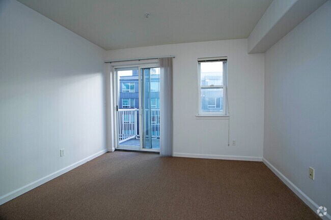 Studio - 265SF