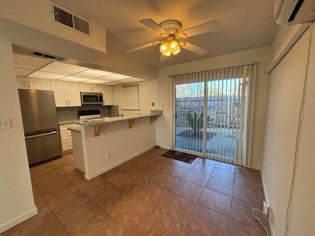 Photo - 5164 E Ashlan Ave