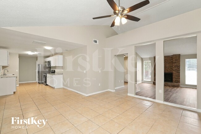 428 Corona Del Mar St
