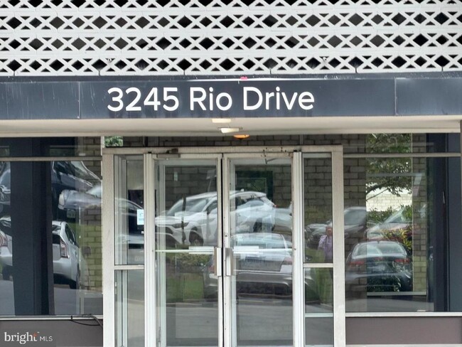 3245 Rio Dr Unit 903