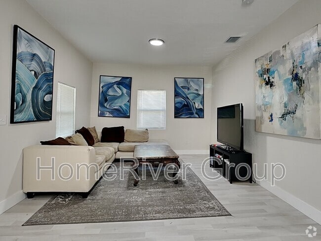 Building Photo - 2423 E 19th Ave Rental
