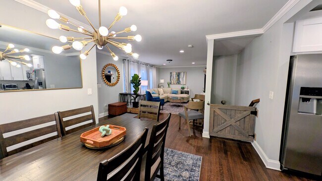 Photo - 831 Parkway Dr