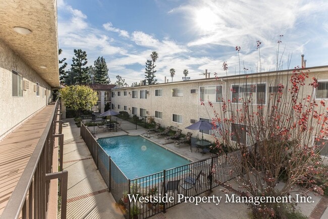 Photo - 6253 Lankershim Blvd Unit Z