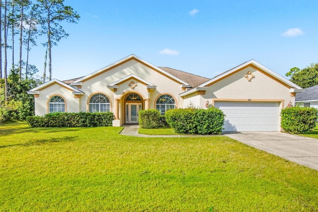 Photo - Close to Town Center and Shopping