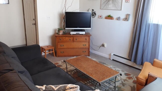 Photo - 2831 Somerville Dr Unit B