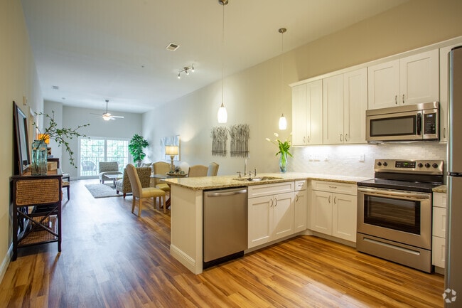 2BR, 2BA w/ Den - 1,470 SF Cotee - Kitchen