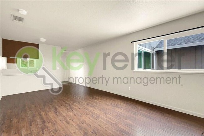 Photo - 5730 Falconer Way