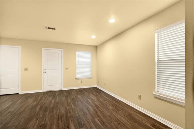 Photo - 1716 S Waco St